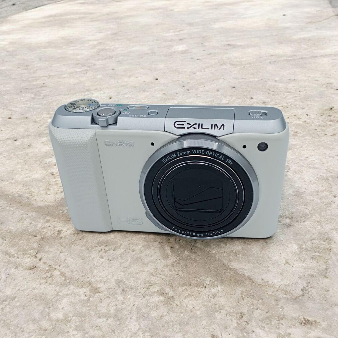 美品！CASIO EXILIM HS EX-ZR850 コンパクトデジタルカメラ