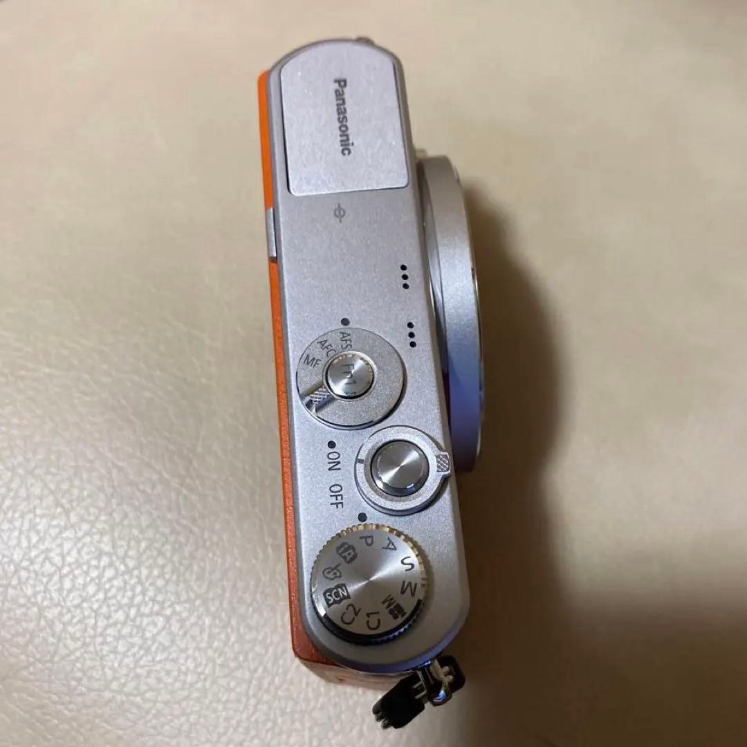 極美 LUMIX DMC-GM1K ボディ＋電動パンケーキレンズ、他アクセサリー