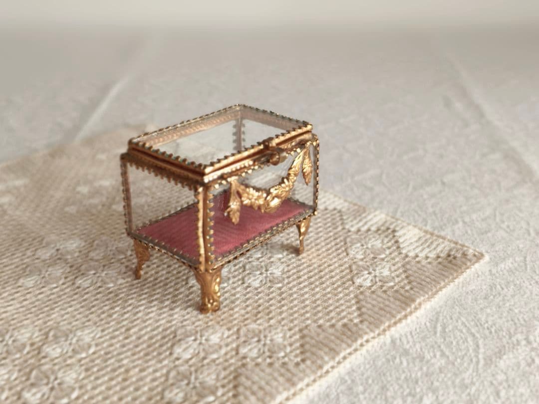 * vintage Jewelry box ✵ * 硝子の ジュエリーボックス