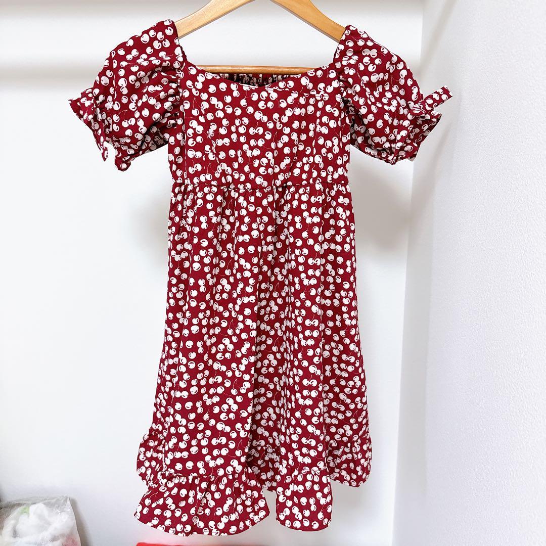 ワンピース Her lip to Baby Cherry Pattern One-Piece