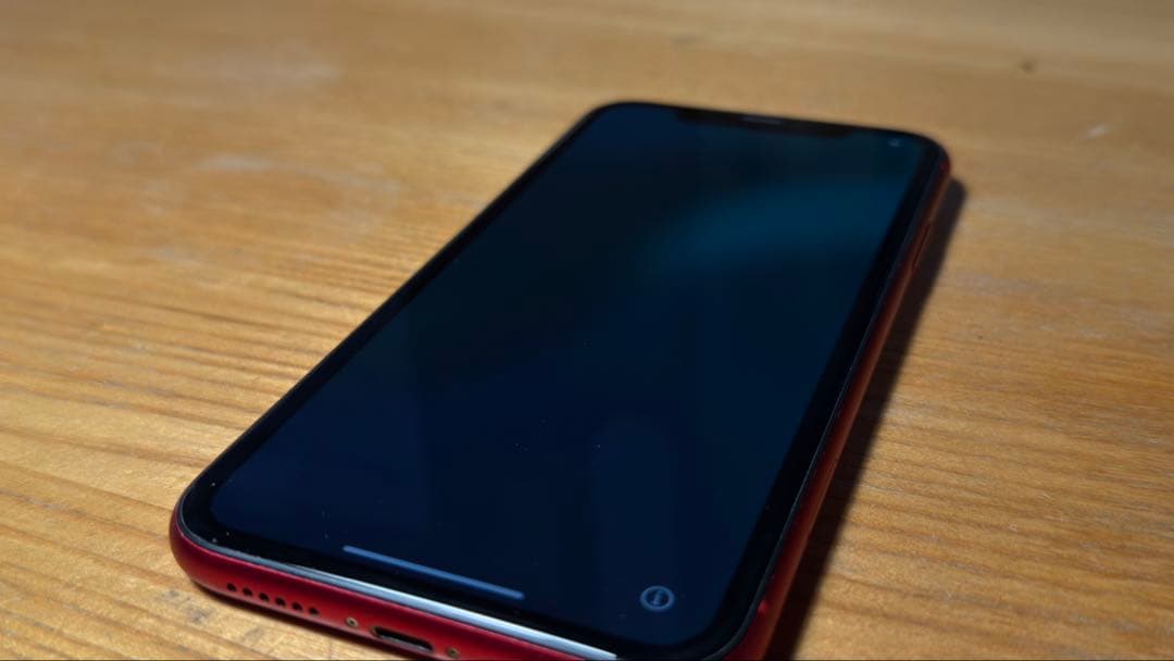 iPhone XR 赤 本体 6.1インチ