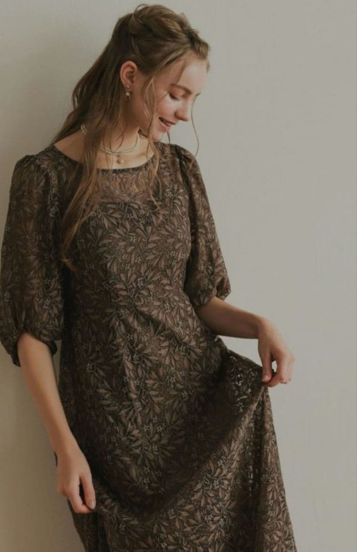 Dorry Dollギャザースリーブフラワードレス