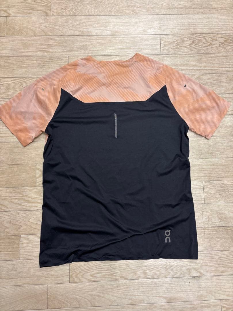 【激アツ】On ランニング 超軽量 Tシャツ