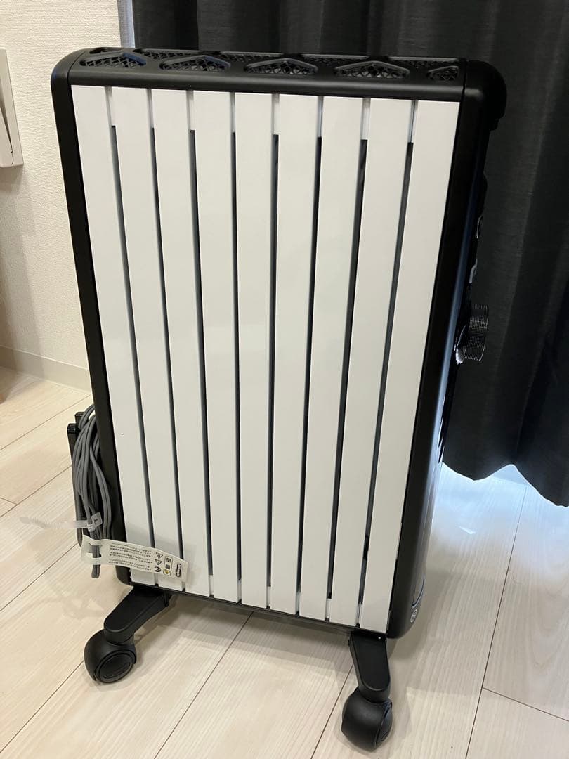 デロンギ マルチダイナミックヒーター 8～10畳型式番号:MDHS12-BK