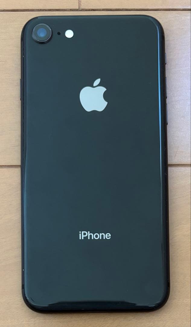 SIMロック解除済み iPhone 8 スペースグレイ 本体