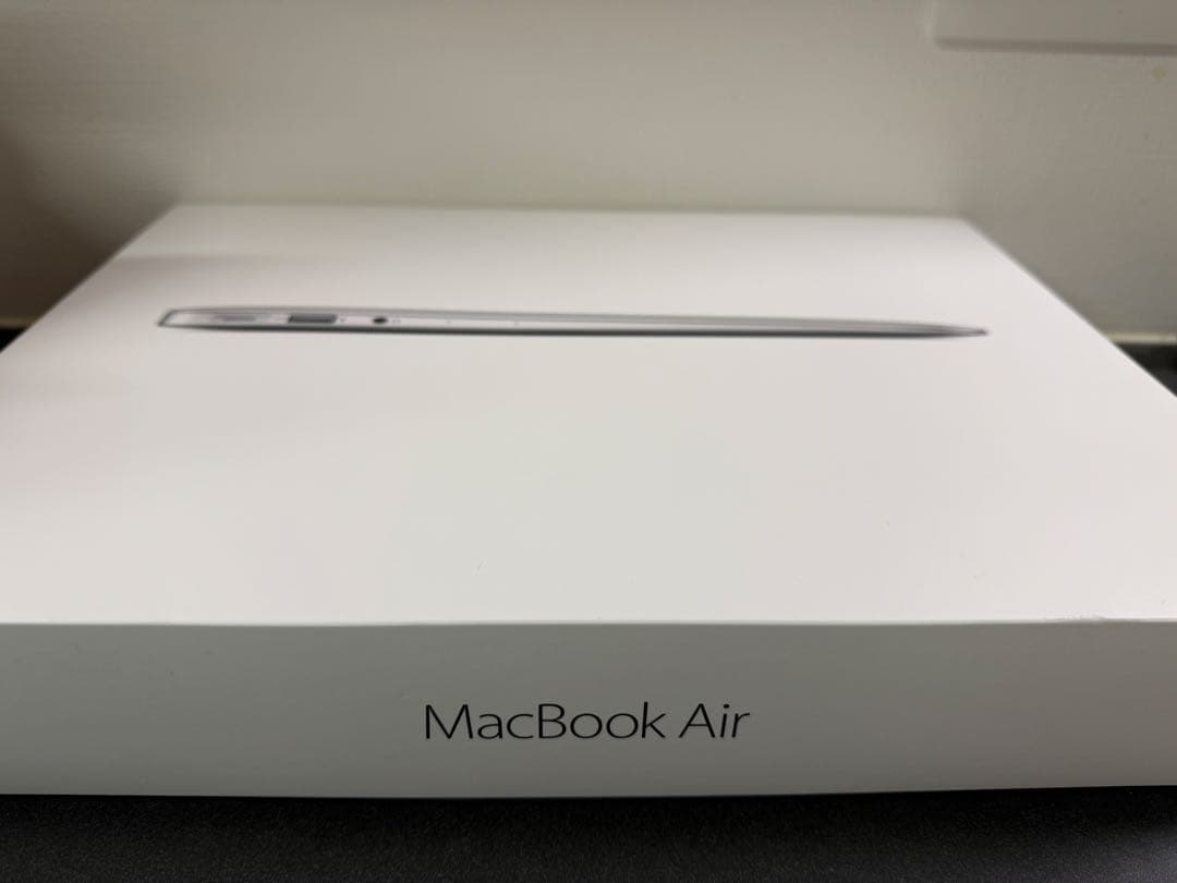 MacBook Air 13インチ　シルバー