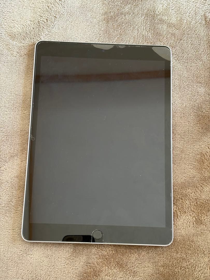 Apple iPad 第9世代 Wi-Fi 64GB シルバ MK2L3J/A