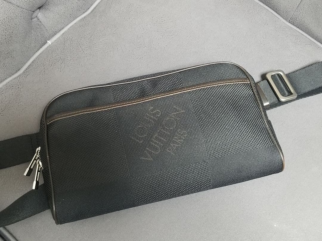 ルイヴィトン ダミエ ジェアン アクロバット ボディバッグ