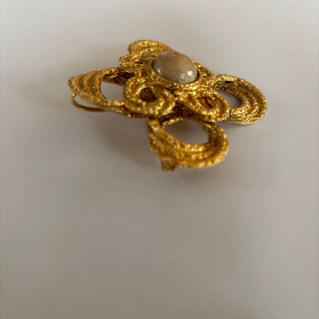 イヴサンローランブローチYves Saint Laurent YSLヴィンテージ