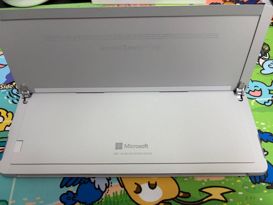 Microsoft Surface Go 4 アークマウス付き