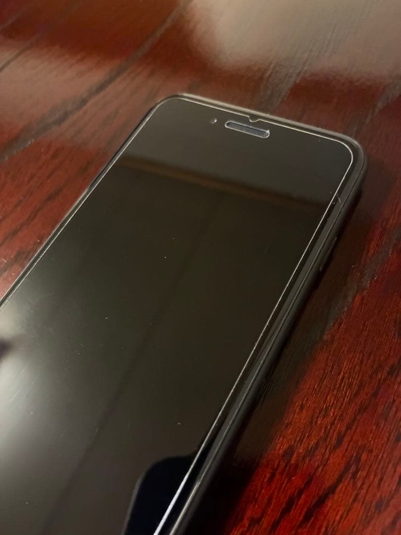 Apple iPhone SE 第2世代　本体　128GB SIMフリー