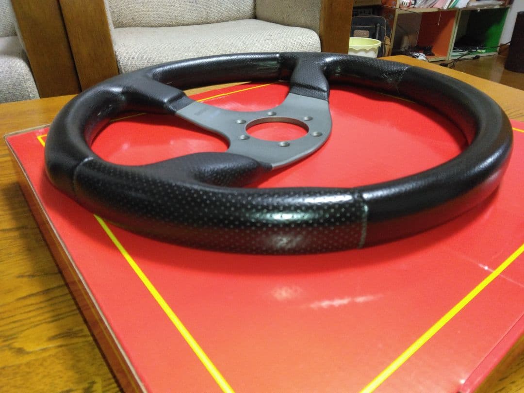 MOMO RACE 35㎝　中古　モモ　レース ステアリング