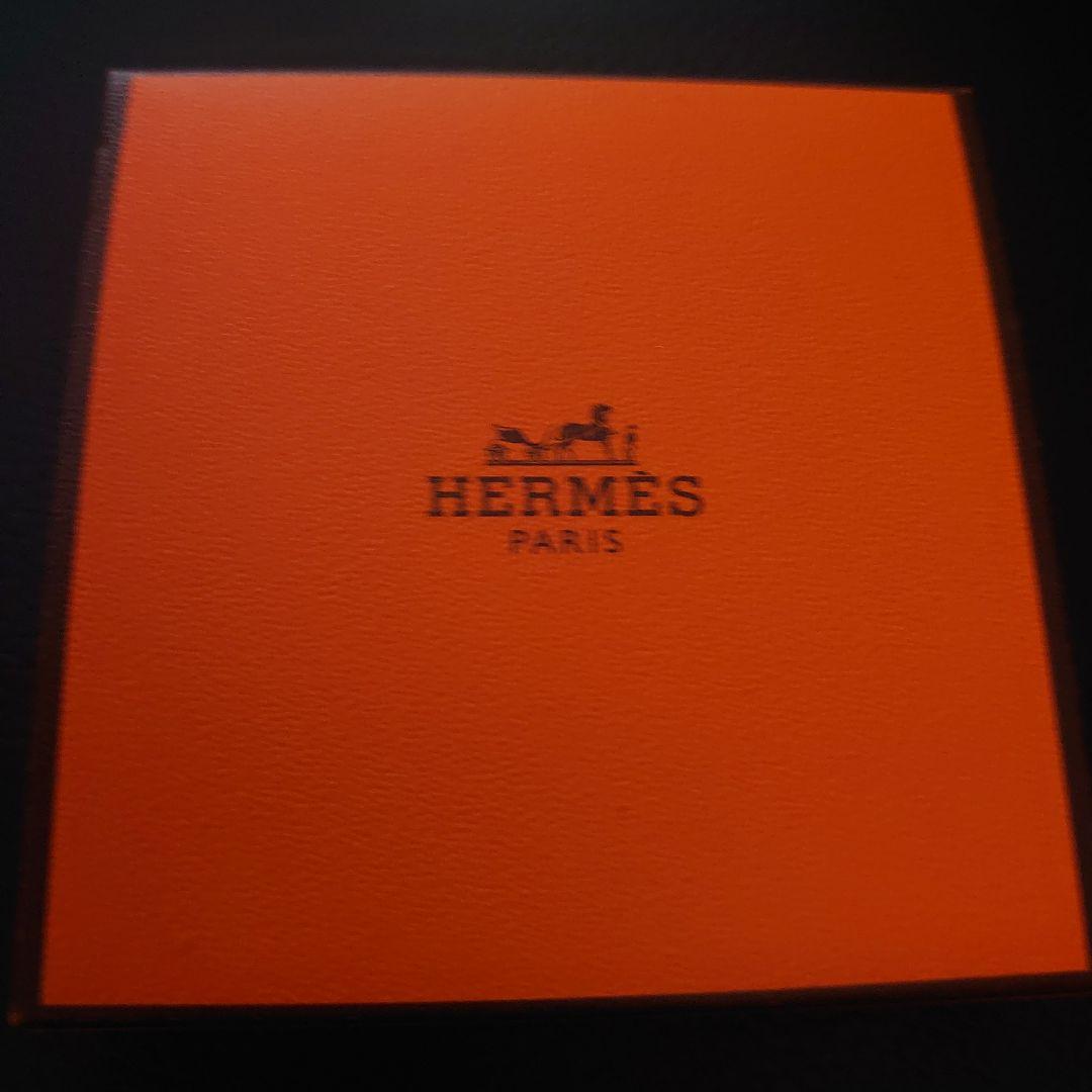 ★専用★新品未使用HERMES 限定フェイスパウダー　プードル オルフェーヴル