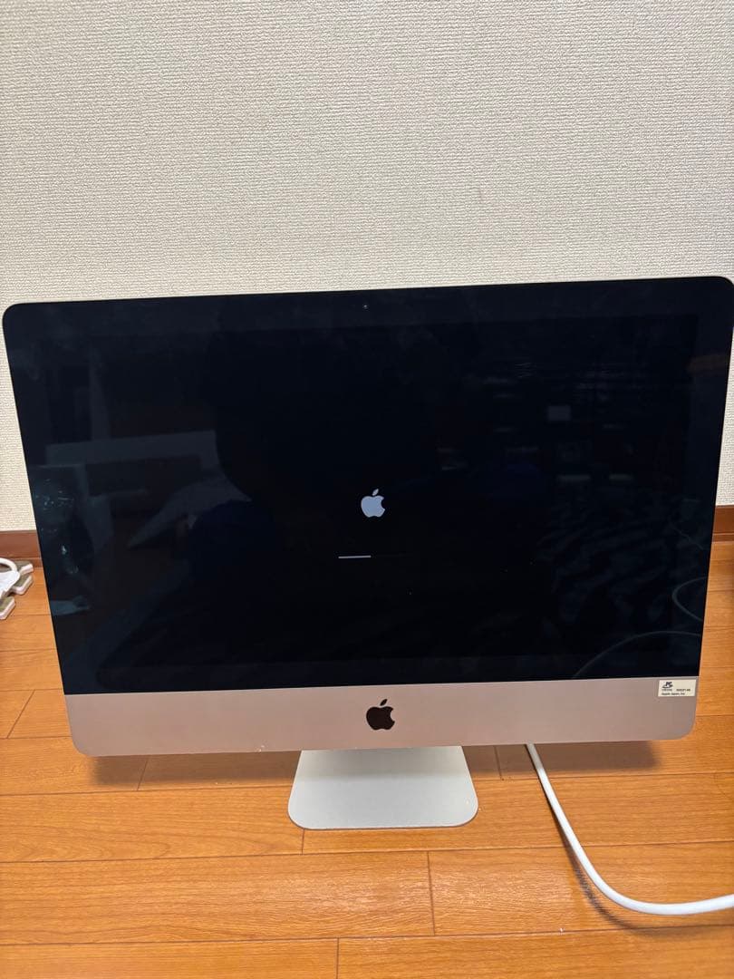 iMac ME086J/A 中古品　通電確認済み　マウス　キーボード付き