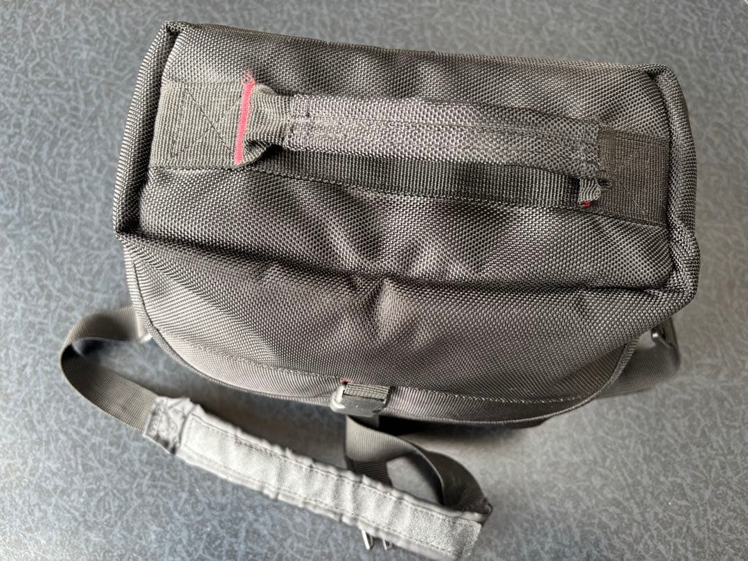 Canon EOS Kiss X50 デジタル一眼レフカメラ