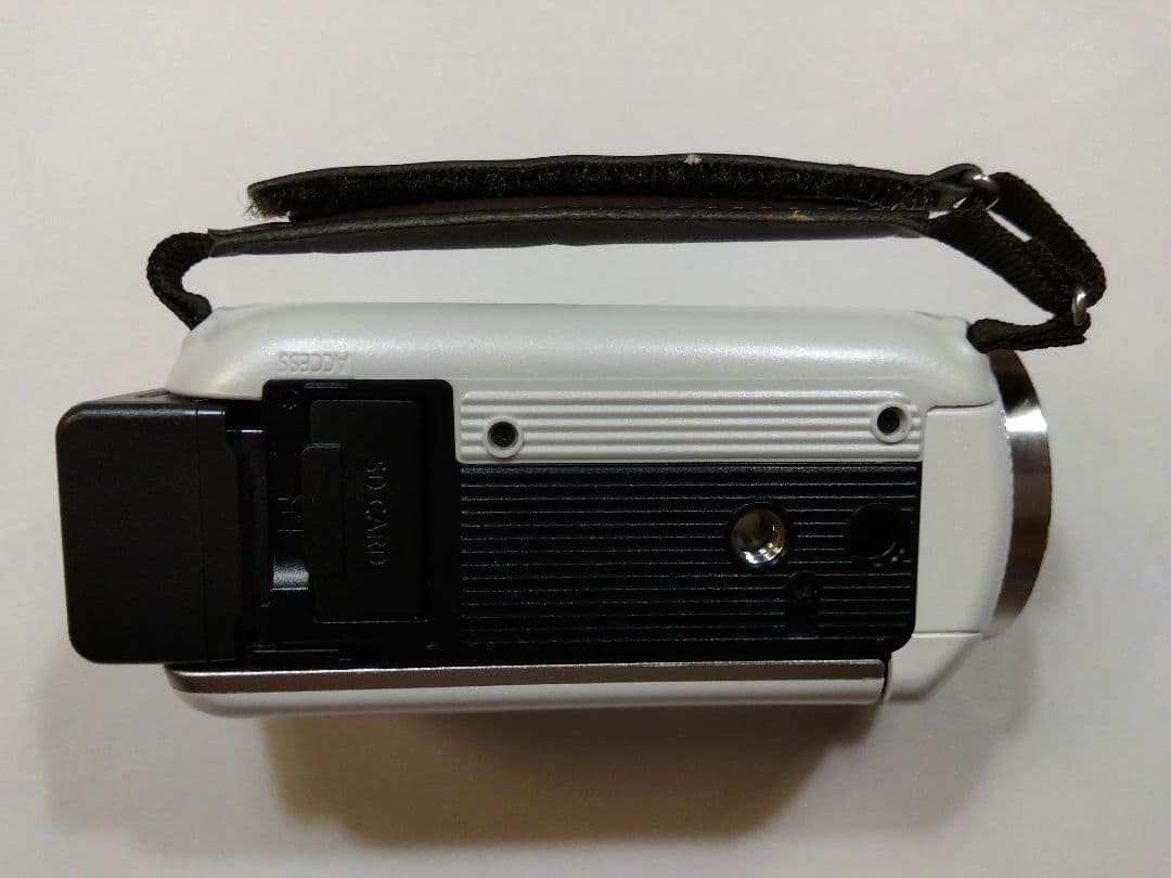 Panasonic HC-V520M ビデオカメラ 32GB　バッテリー2つ付き