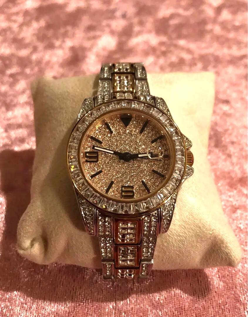 【入手困難】⭐️アンコキーヌ⭐️腕時計⭐️ダイヤモンド風装飾 ゴールドシルバー⭐️