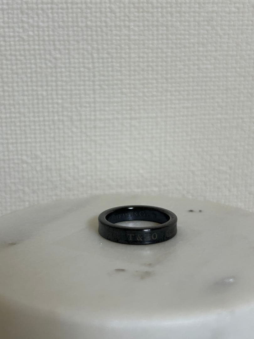 Tiffany & Co. ティファニー ブラックチタンリング ナローリング