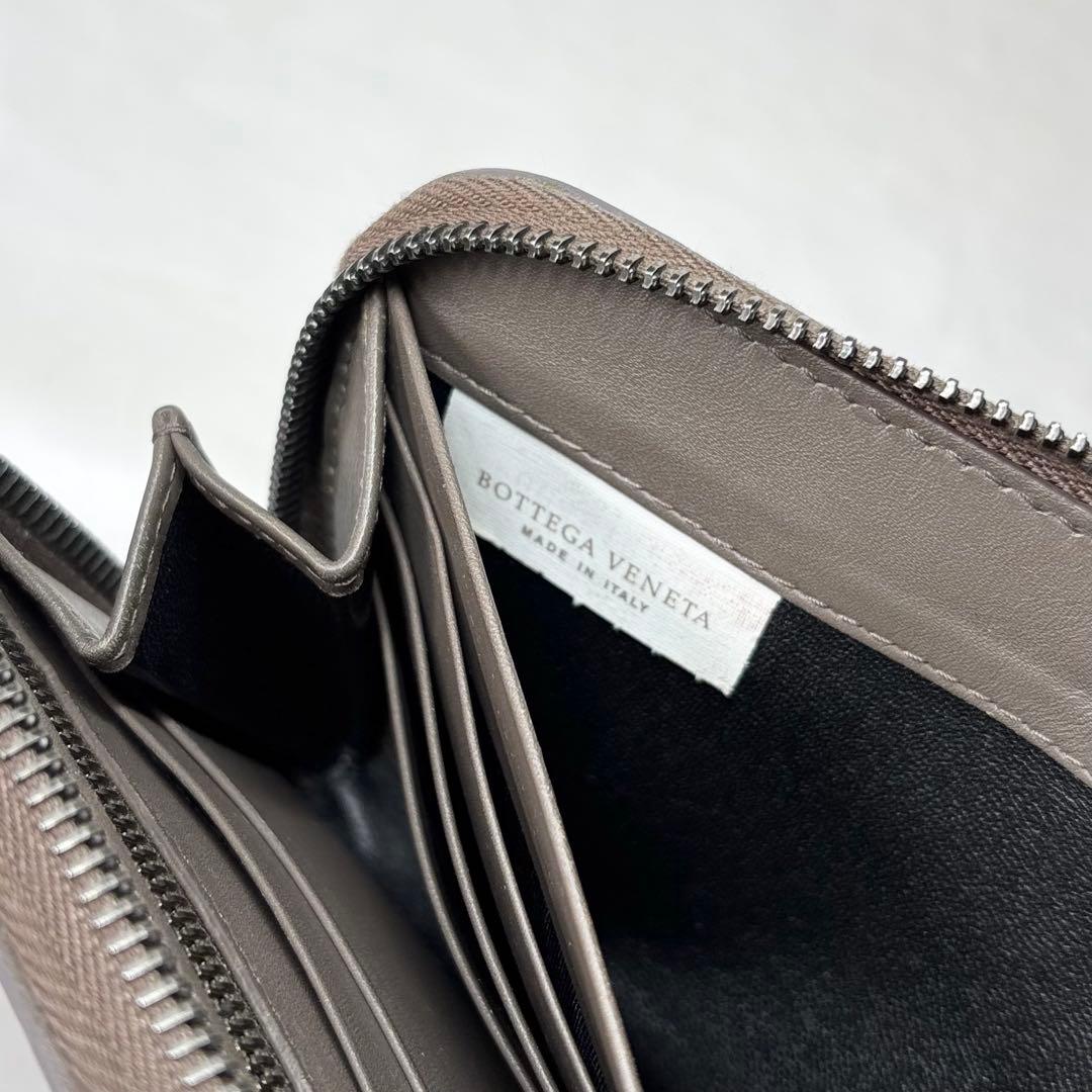 【美品】　ボッテガヴェネタ　長財布　イントレチャート　ラウンドファスナー