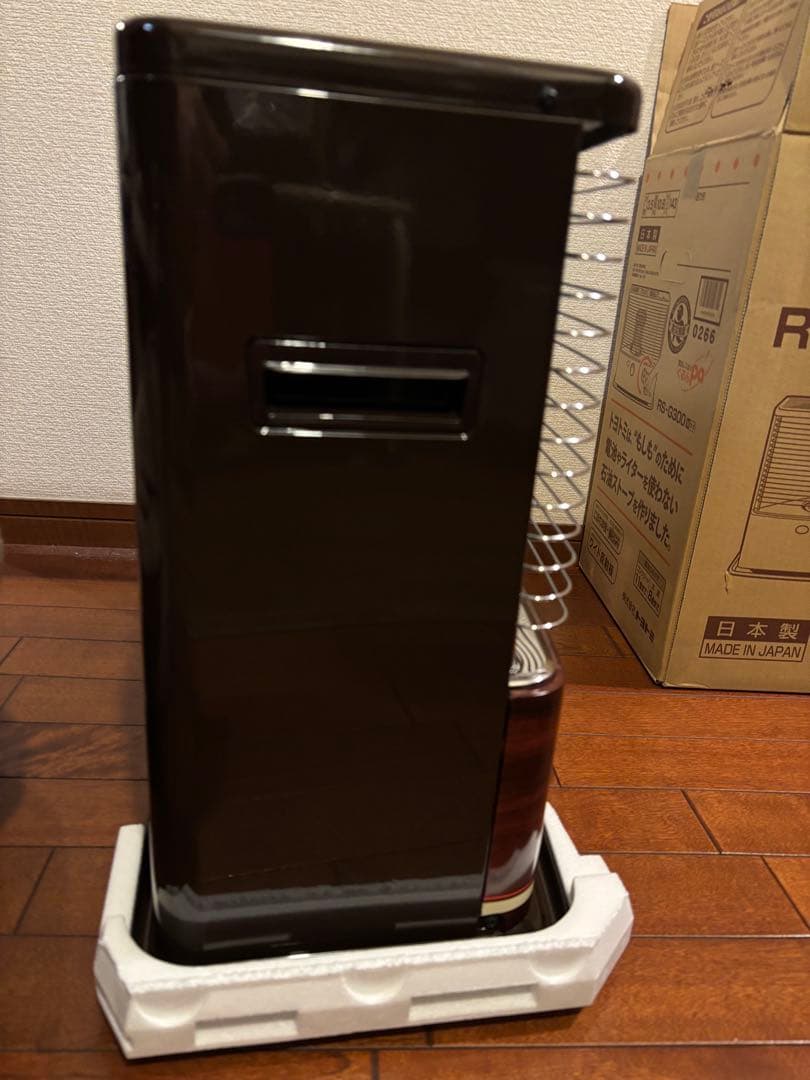 【未使用】トヨトミ電池レス石油ストーブ　ぐるんpa RS−G300(M)