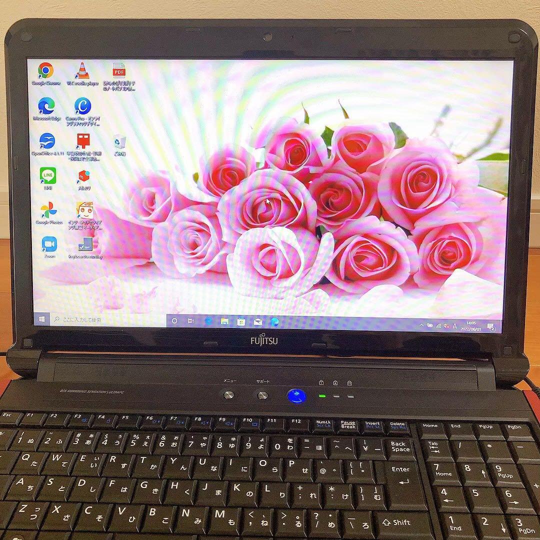 *15 ❤女性に人気♪きれいなルビーレッド❤️ノートパソコン　ジャンク品