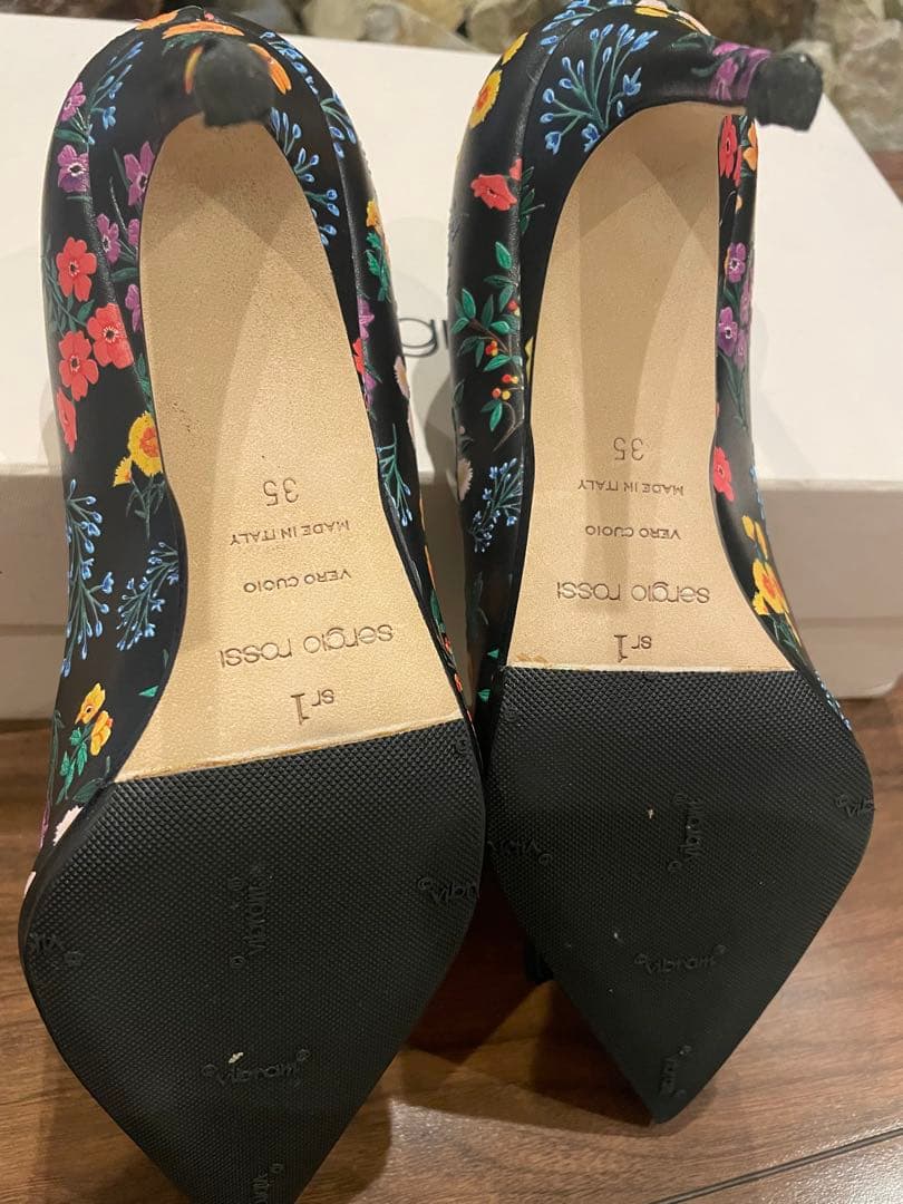 ✨極美品✨セルジオロッシ×ショウゴセキネ コラボ sr1 パンプス