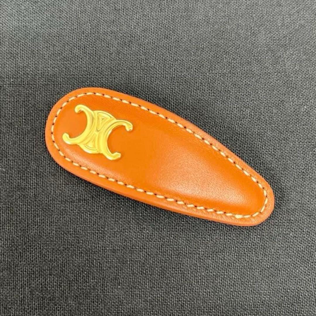 【T】土日限定✨CELINE セリーヌ トリオンフ ヘアピン　ブラウン