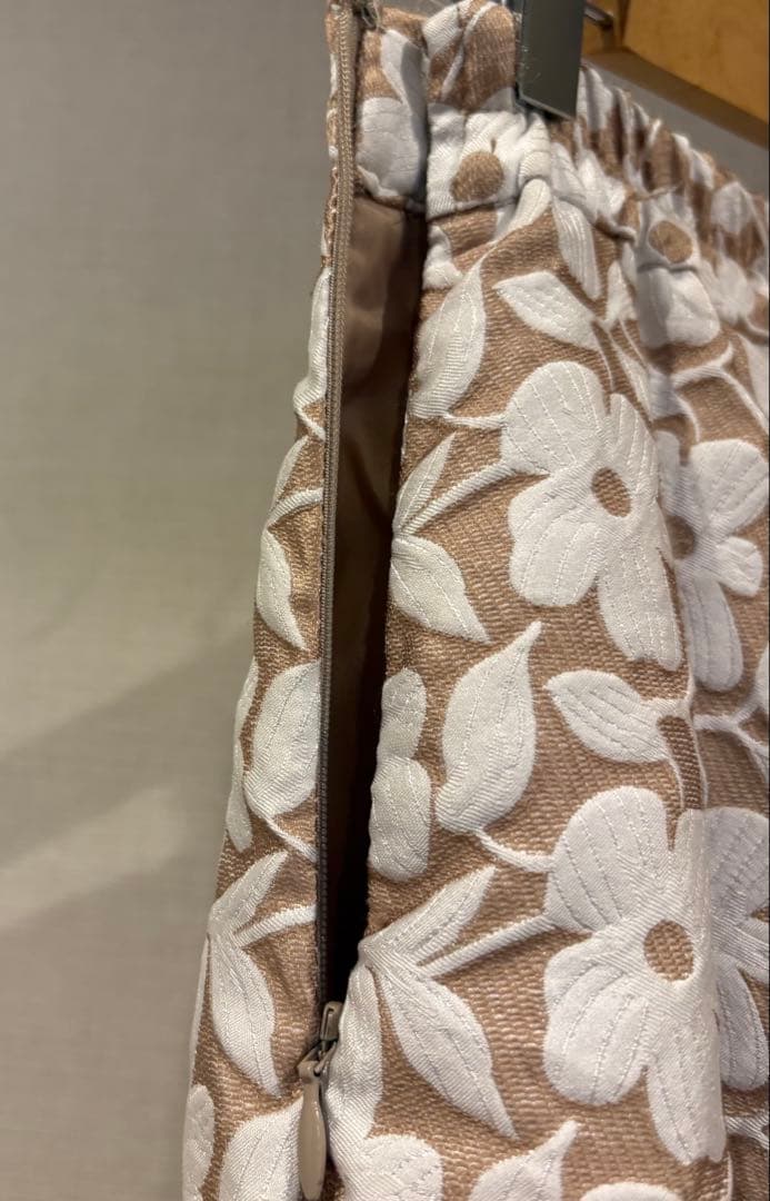 ジャガードスカート