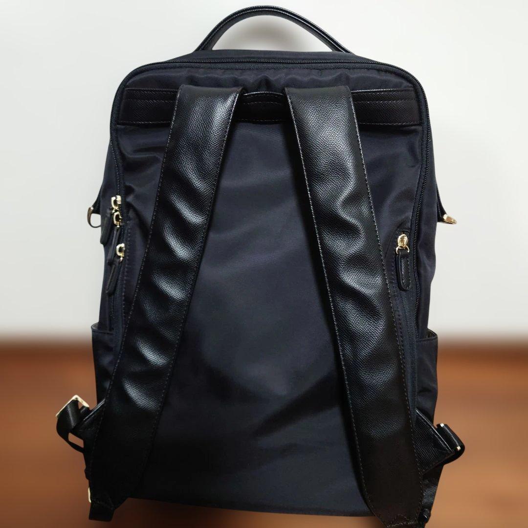 【SUITS COMPANY】リュック　ACE共同開発／ミニポーチ付き 美品