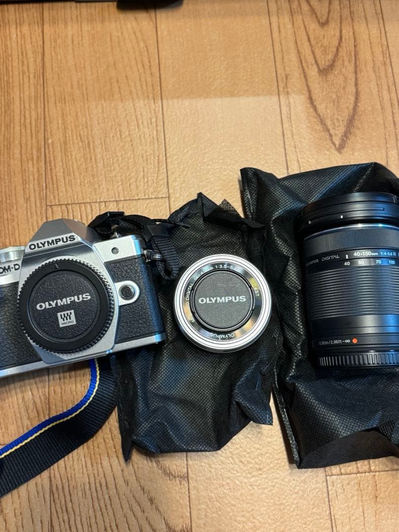 OLYMPUS ミラーレス一眼カメラ OM-D E-M10 MarkIII