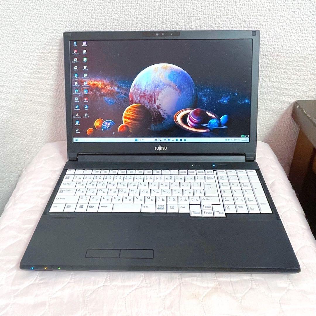 【高級機・極美品】2020年製 第10世代Corei7 SSD512G カメラ