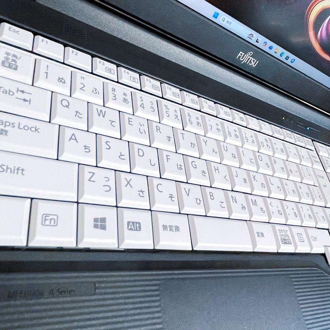 【高級機・極美品】2020年製 第10世代Corei7 SSD512G カメラ