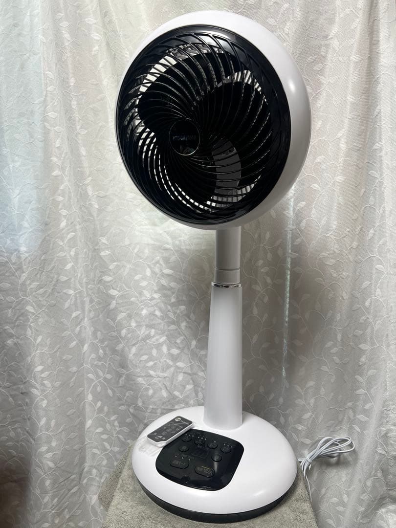 【美品】アイリスオーヤマ サーキュレーター扇風機 KSF-DC181T-W