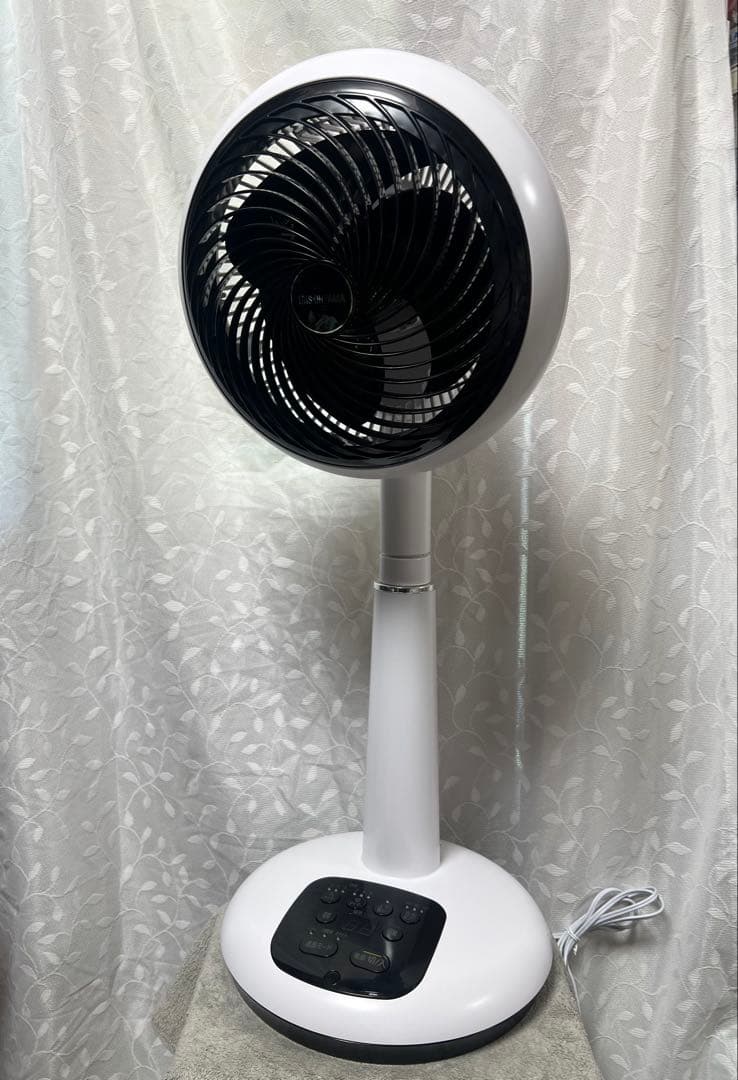 【美品】アイリスオーヤマ サーキュレーター扇風機 KSF-DC181T-W