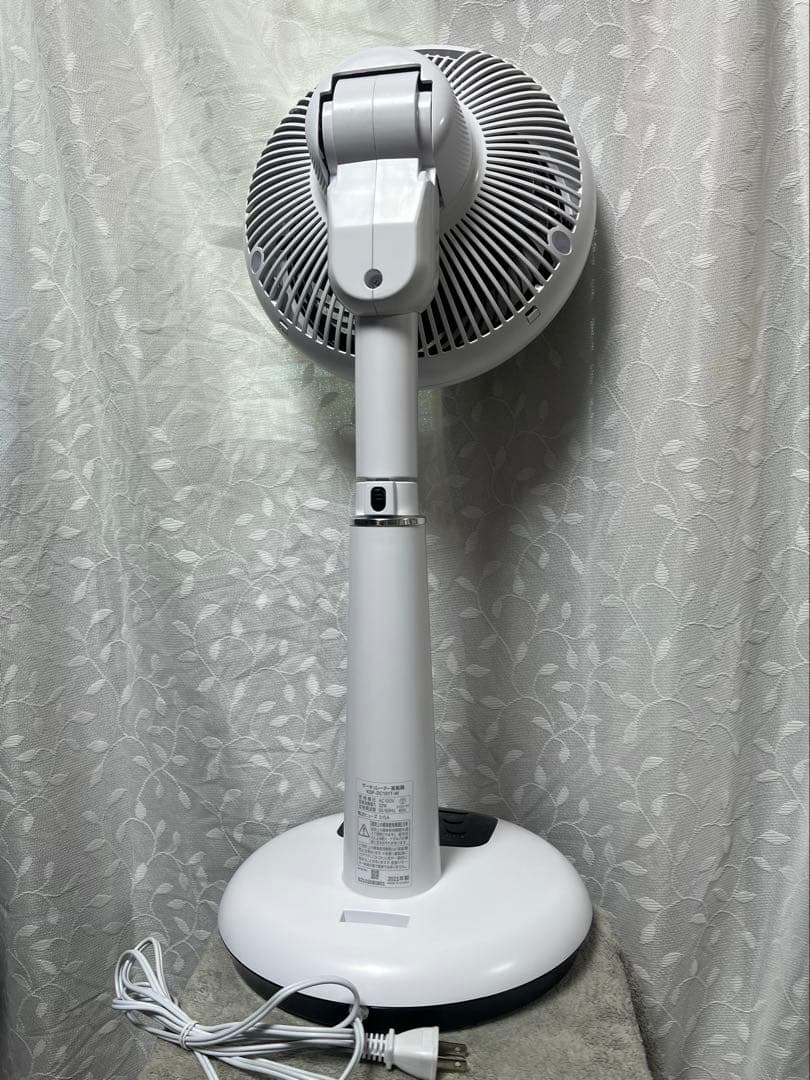【美品】アイリスオーヤマ サーキュレーター扇風機 KSF-DC181T-W