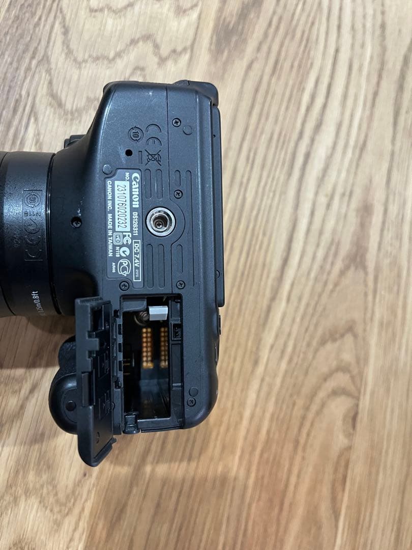 レンズ3本付き Canon EOS Kiss X5 デジタル一眼レフ