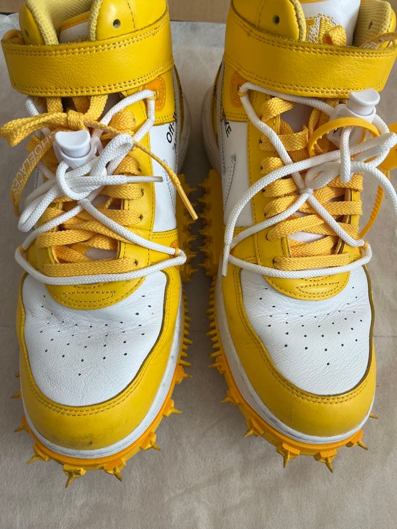 Off-White x NIKE コラボシューズAirForce 1 Mid