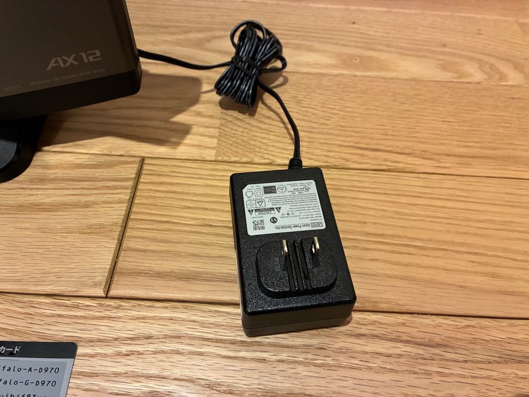 BUFFALOのWXR-6000AX12P/D 無線LANルーター 本体