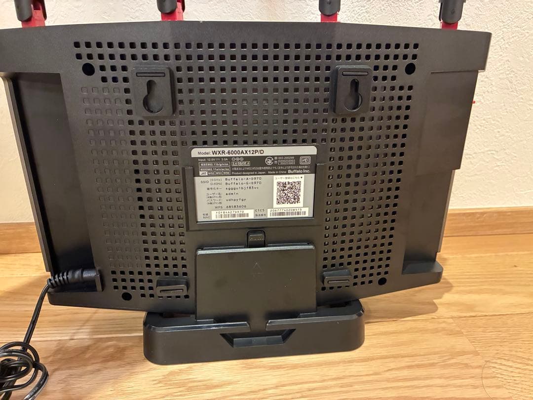 BUFFALOのWXR-6000AX12P/D 無線LANルーター 本体