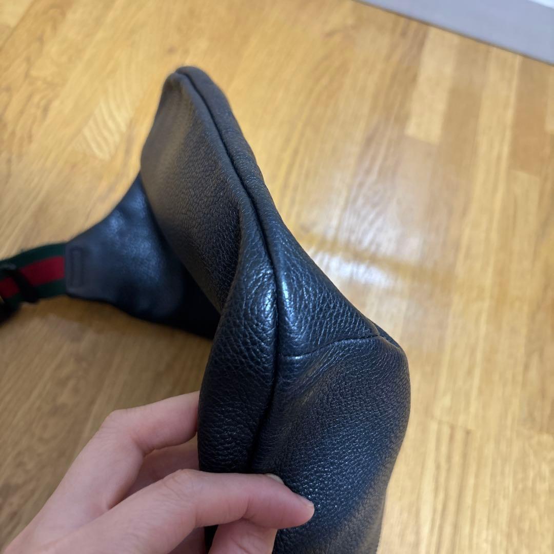 GUCCI ボディバッグ　グッチ　ヴィンテージロゴ