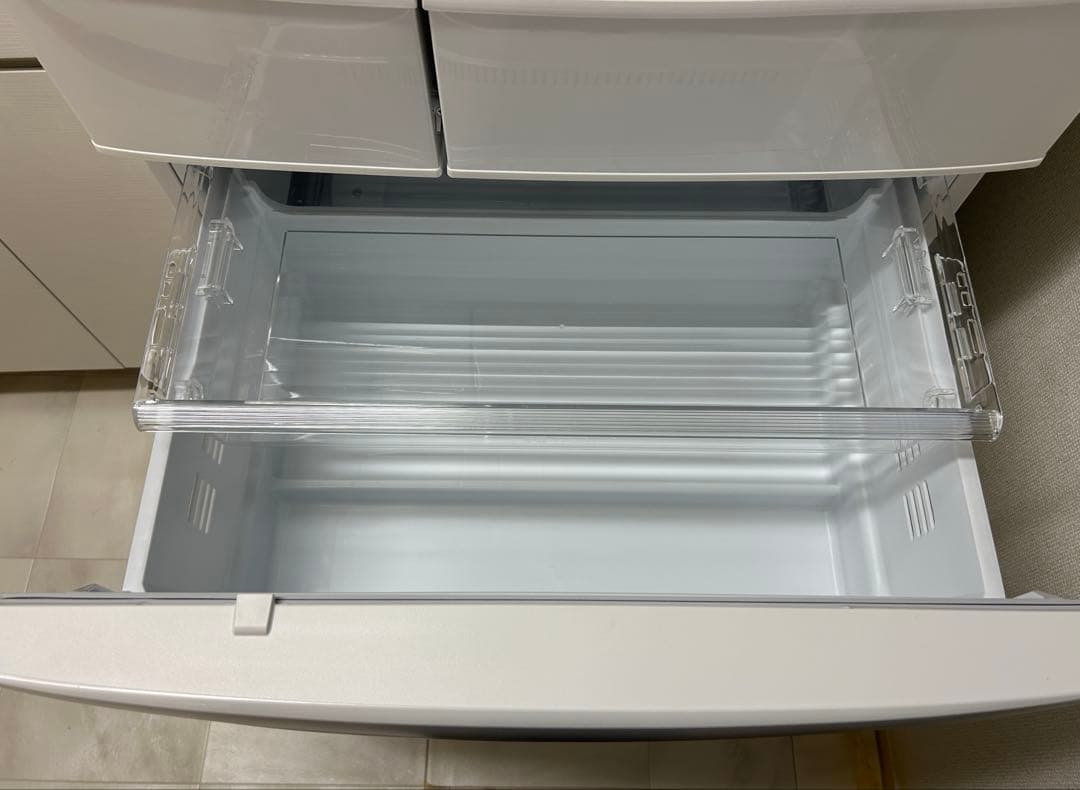 【値引き中】2025年製 Panasonic NR-FV4552-W 冷蔵庫