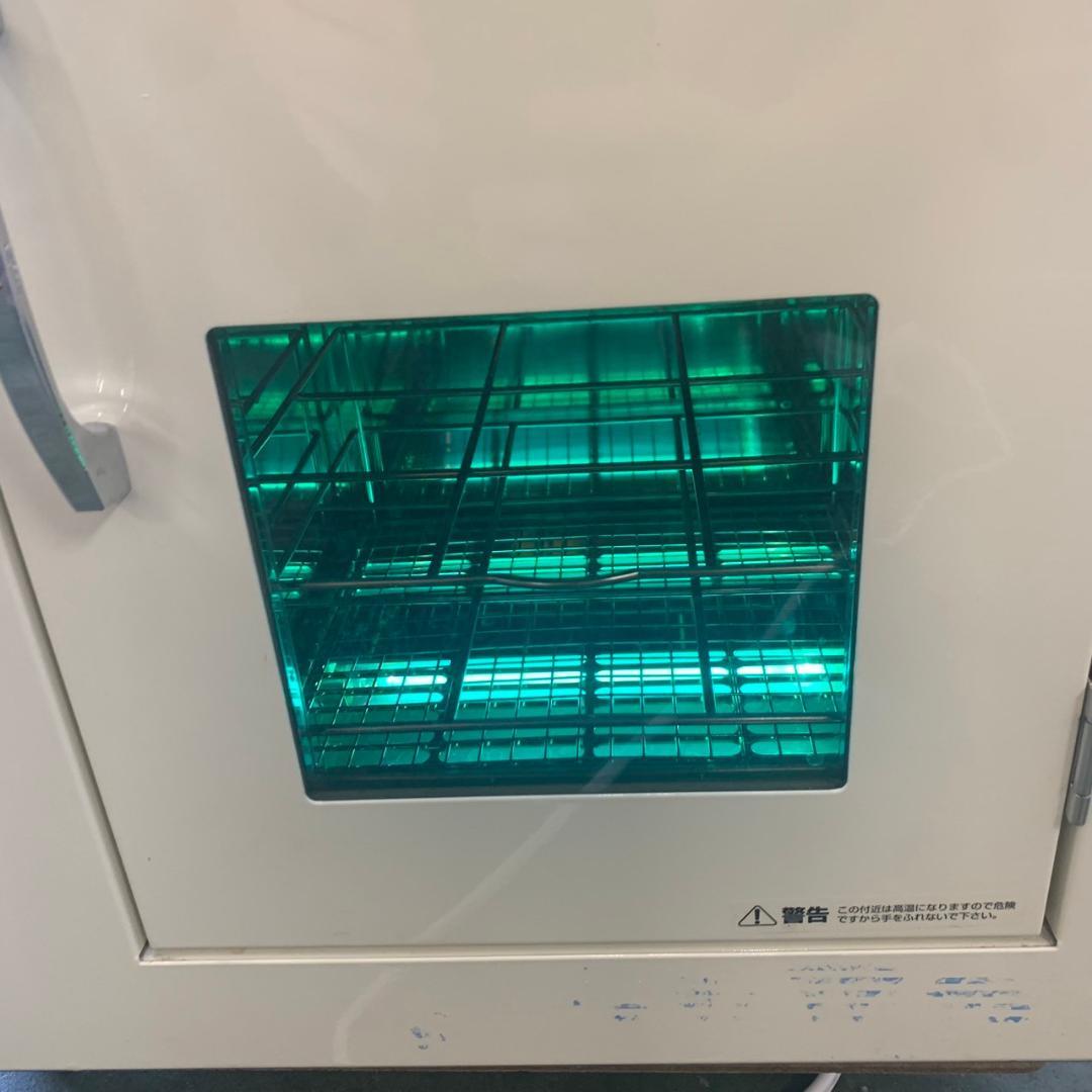 【株式会社エムケイ】 クリアベビーボトル 哺乳ビン殺菌乾燥保管庫 CBB-900