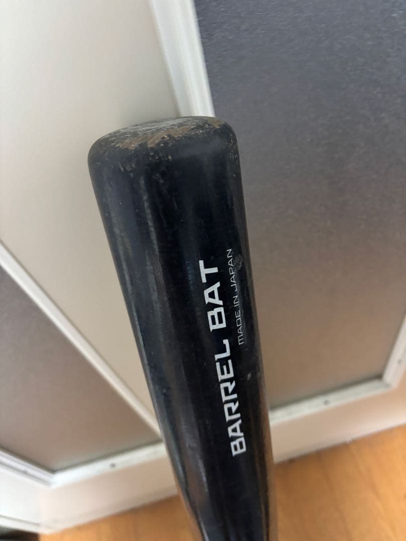 バレルバット　黒 ホワイトグリップ