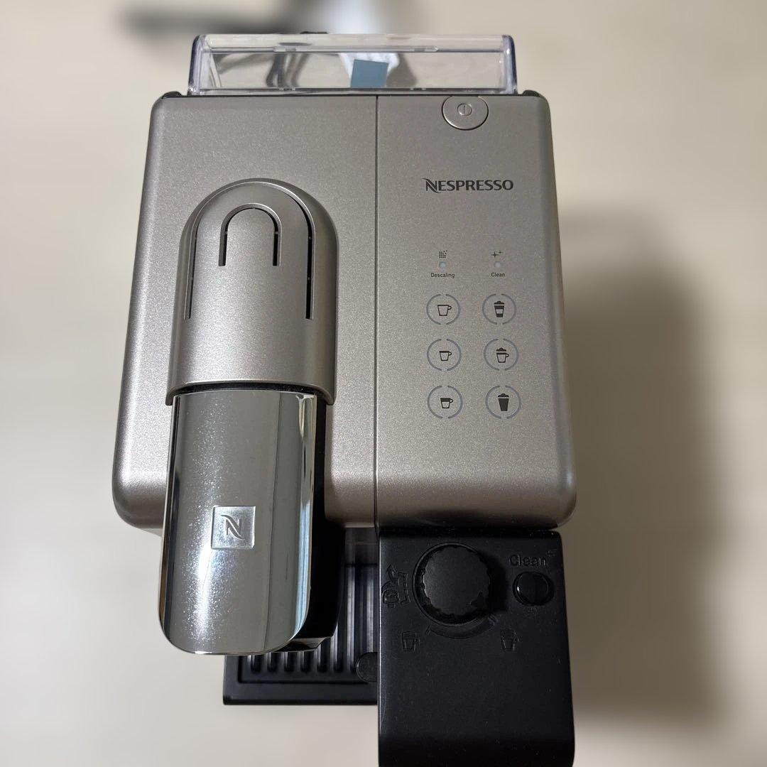 【美品】ネスプレッソ　コーヒーメーカー　ラティシマタッチ　 F511