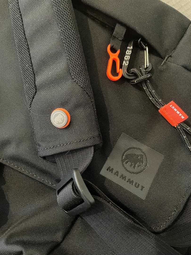 MAMMUT メッセンジャーバッグ ブラック