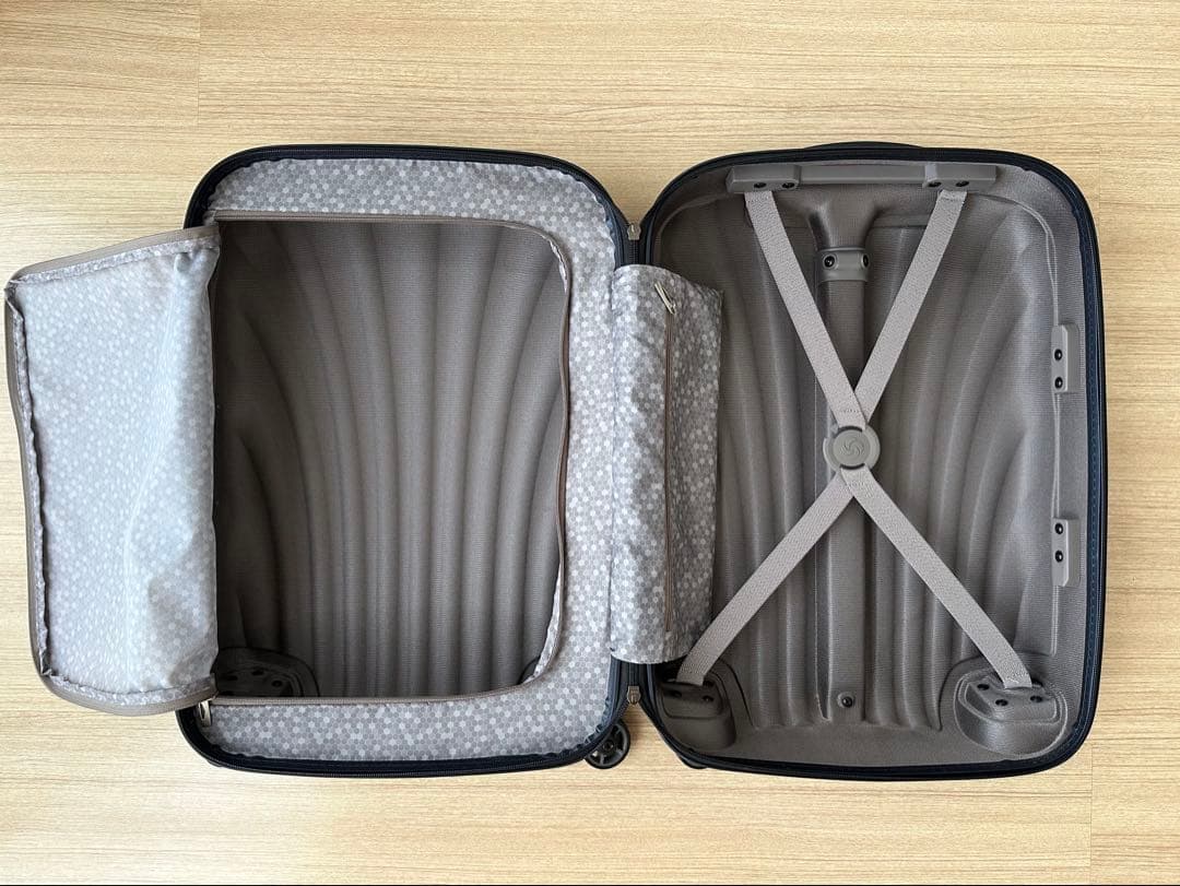 【機内持ち込み】コスモライト スピナー55 36L ミッドナイトブルー