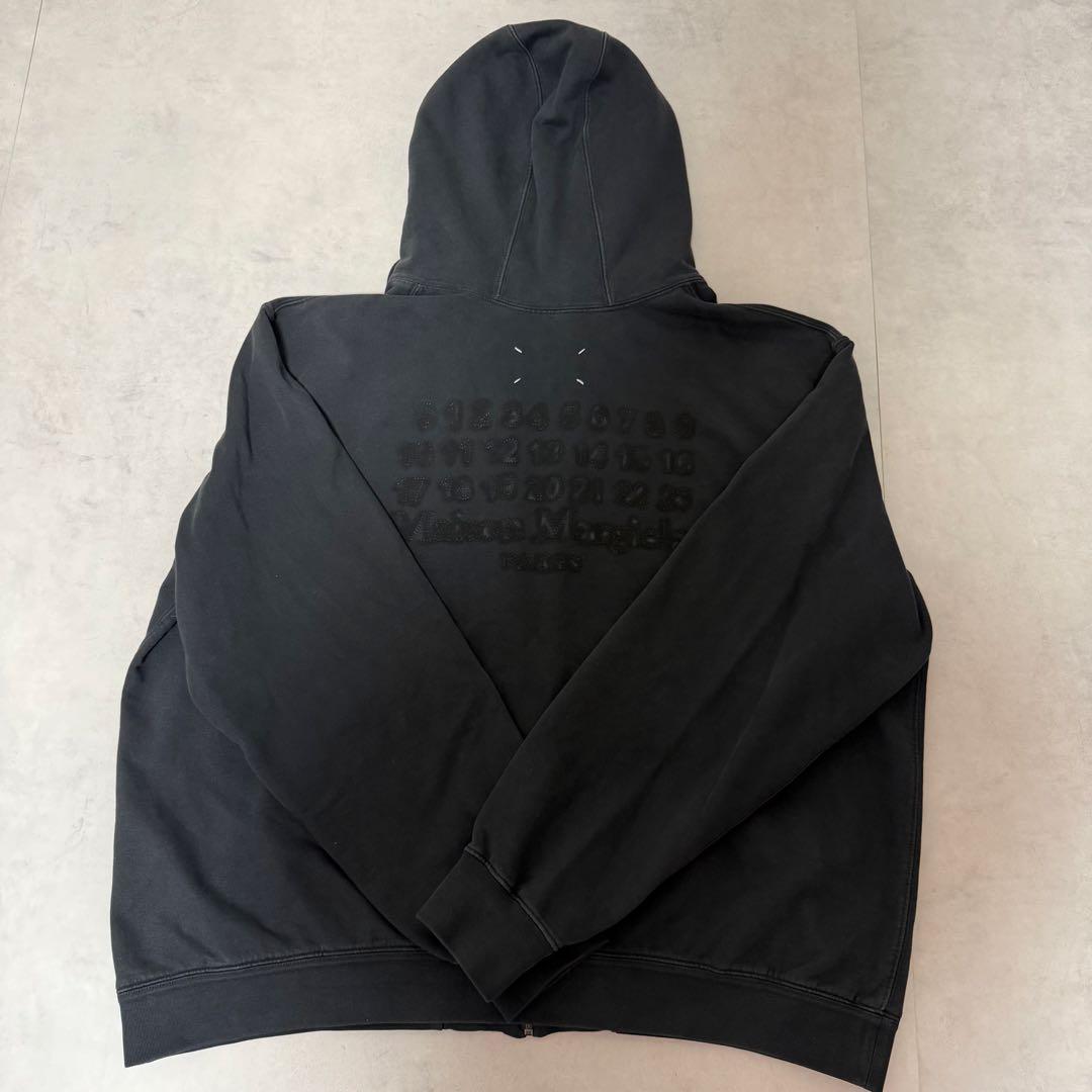 Maison Margiela ブラック フーディ　パーカー　エンブロイダーロゴ