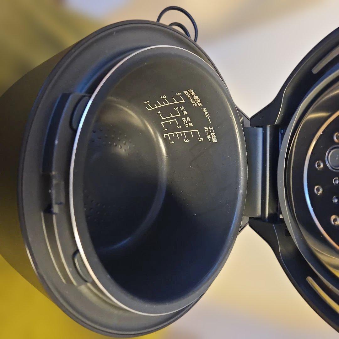 Panasonic SR-CR101 IH炊飯器 ブラック　2025年製