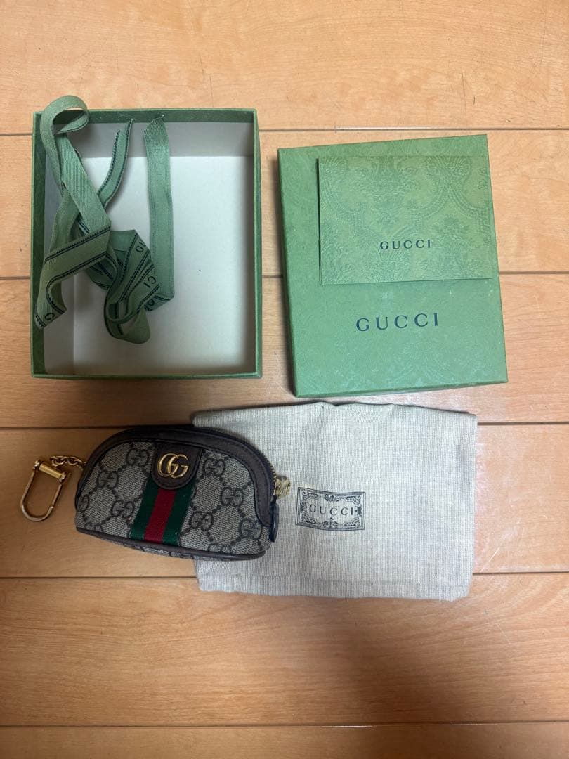 GUCCI キーケース グレー/緑/赤