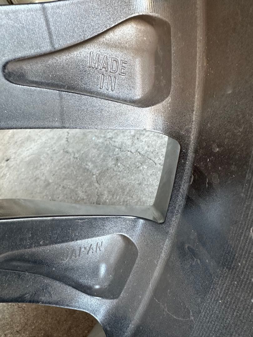 <専用>トヨタ純正ランドクルーザー300 スタッドレスタイヤホイールセット